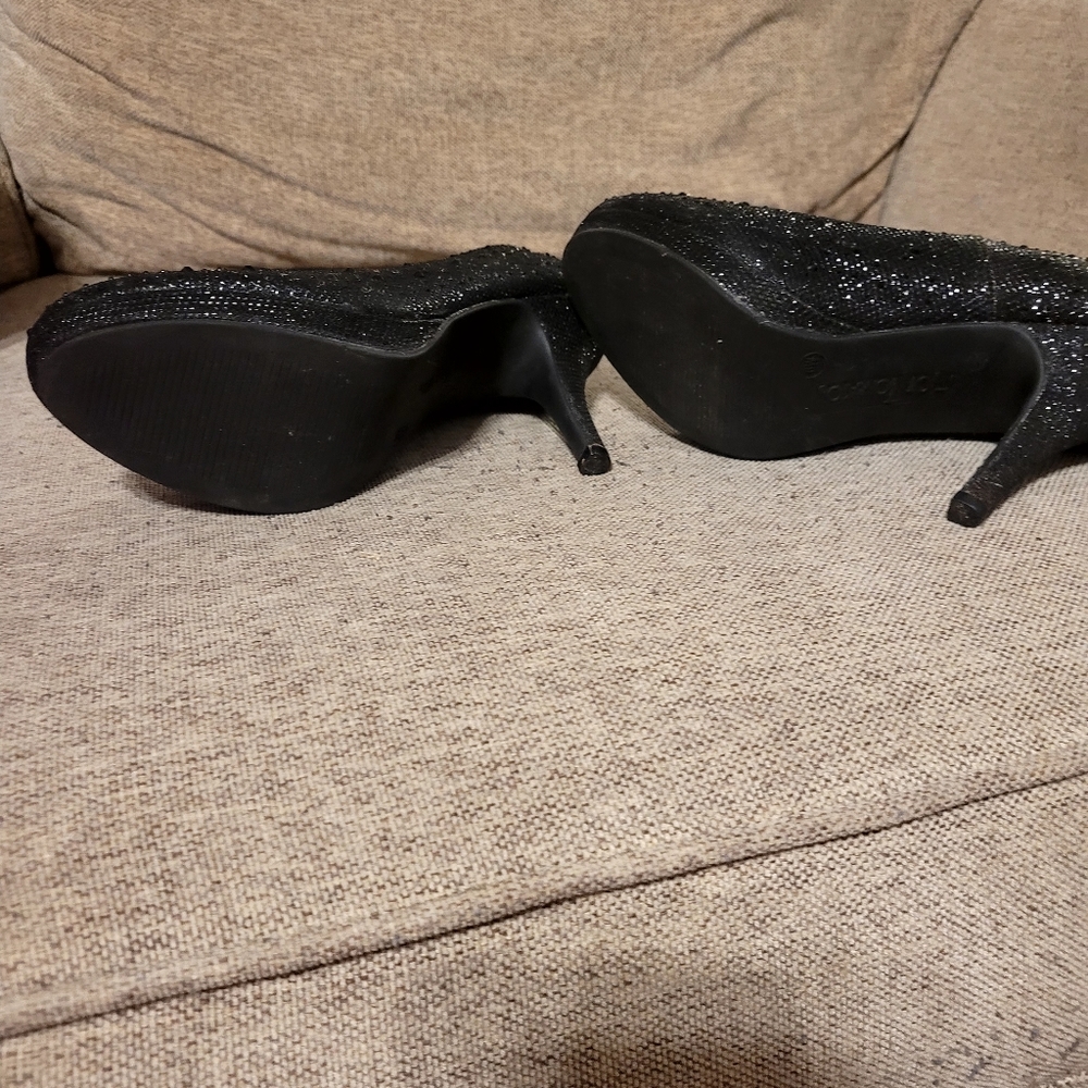 Red Tomato High Heels - Picture 3 of 7